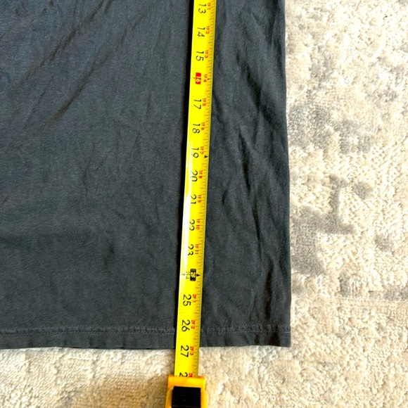 Men’s gray Virginia Tech Hokies T-Shirt. Size medium. - Picture 6 of 7